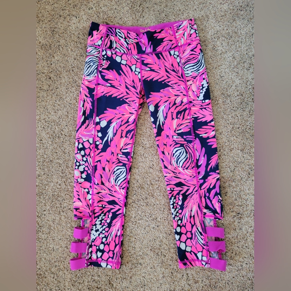 🌴"Lilly Pulitzer" Luxletic Leggings🌴 - Picture 5 of 16